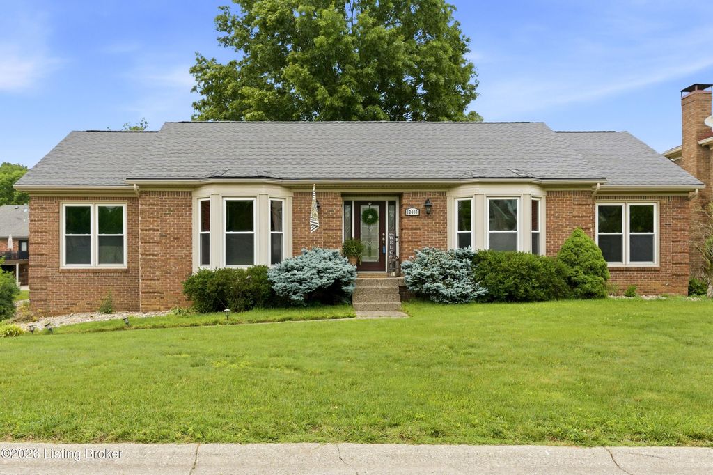 Photo of 12403 Tamworth Ct, Louisville, KY 40299 (MLS # 1718397)