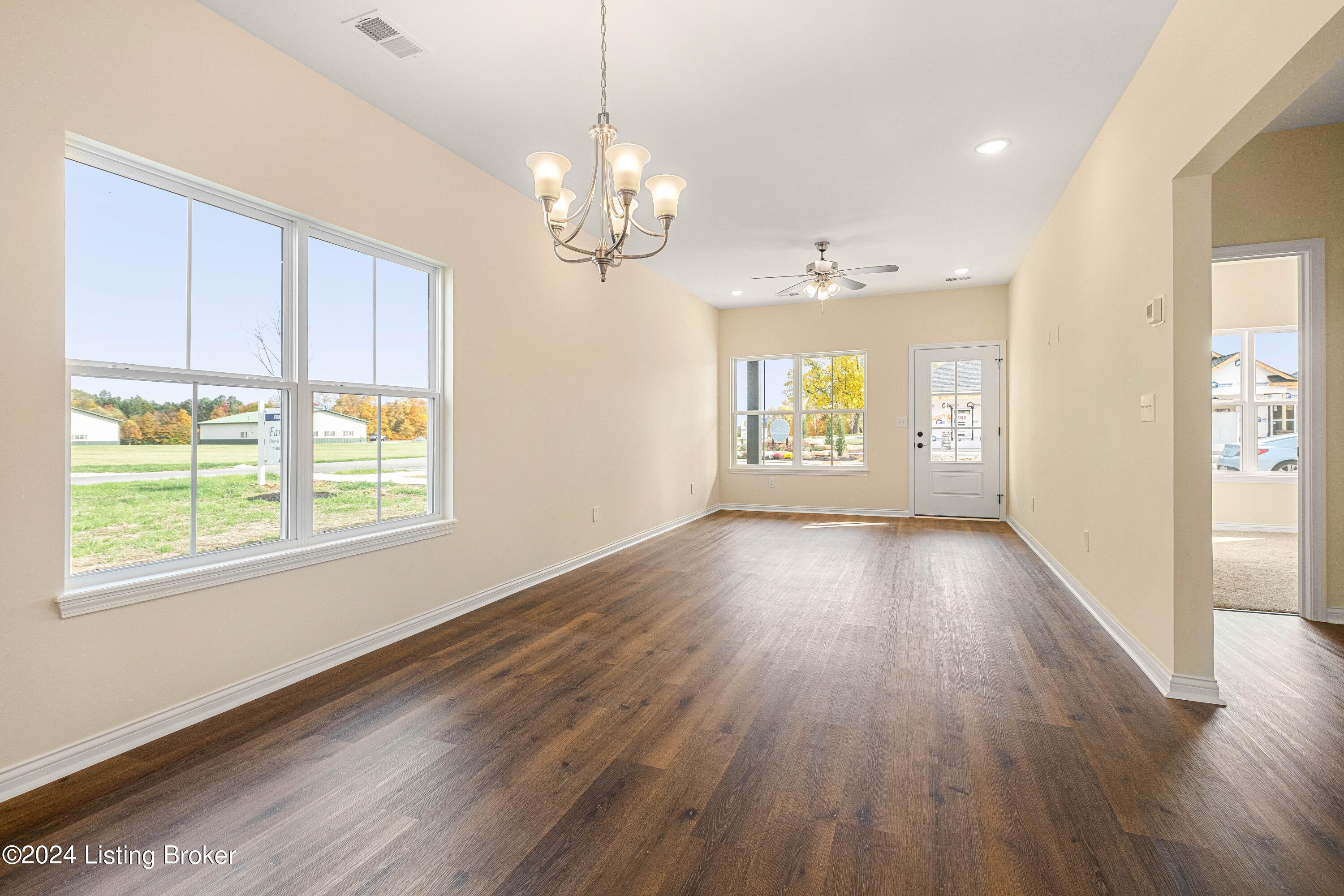 824 Rosemary Ln, La Grange, Kentucky image 2