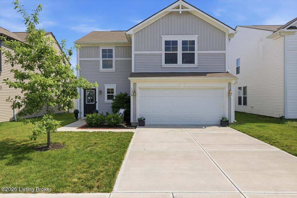 Photo of 1370 Delacorte Cir, Shelbyville, IN 46176 (MLS # 1721633)