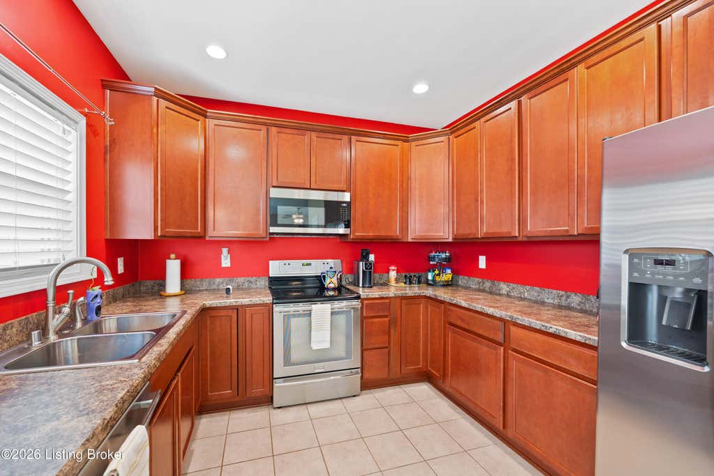 Photo of 17413 Westbury Dr, Louisville, KY 40245 (MLS # 1725005)