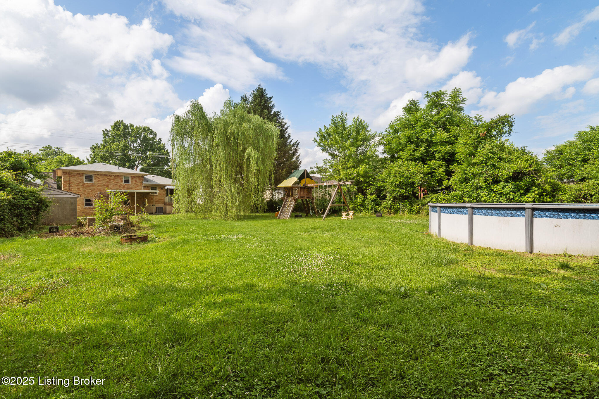 1256 Springdale Dr, Louisville, Kentucky image 38