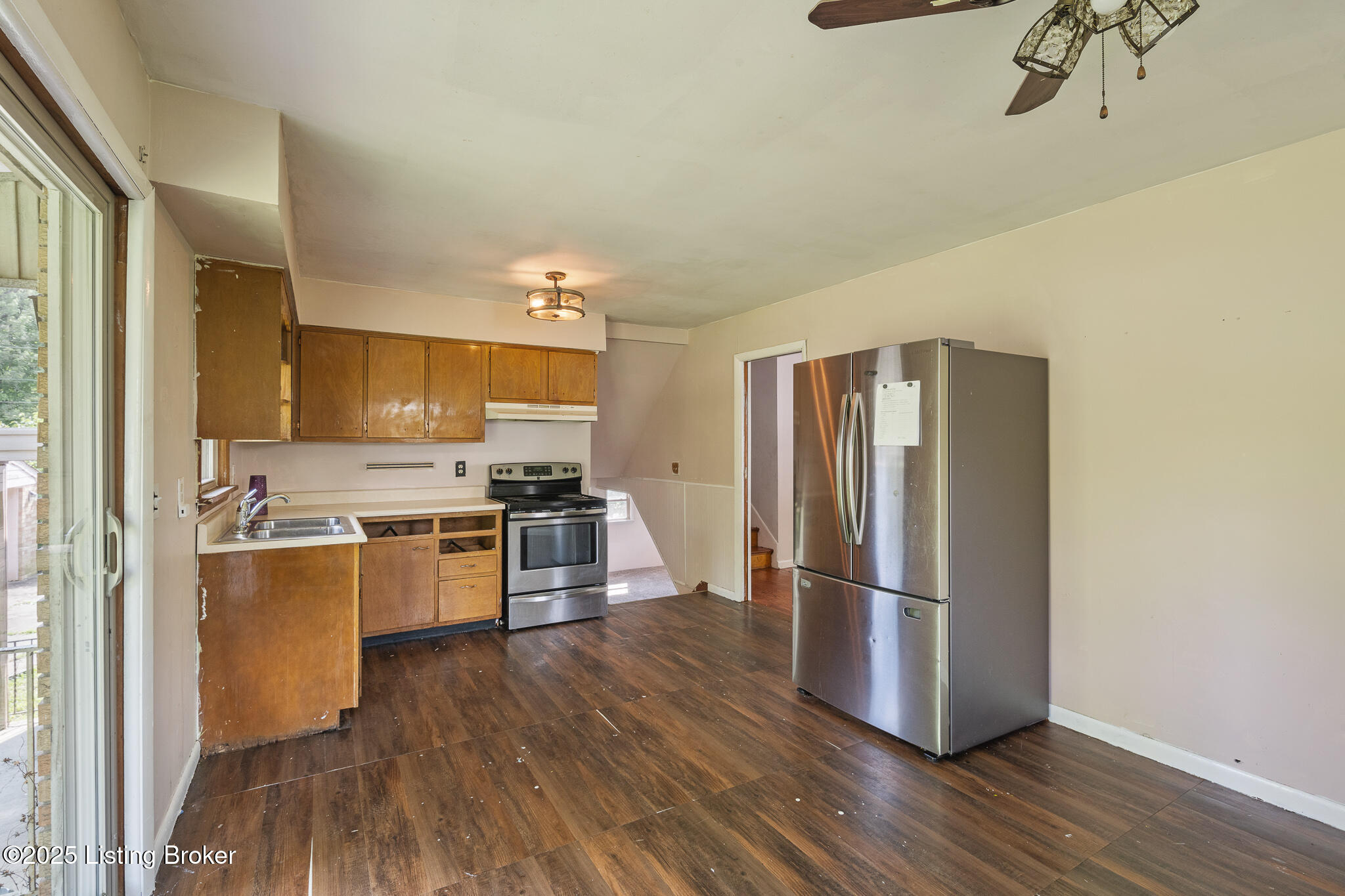 1256 Springdale Dr, Louisville, Kentucky image 9