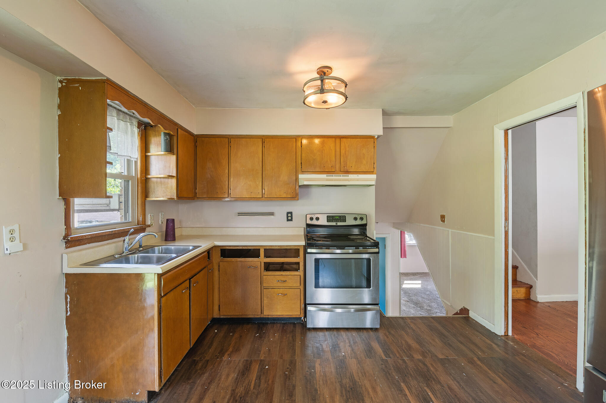 1256 Springdale Dr, Louisville, Kentucky image 11