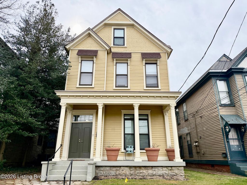 Photo of 1210 E Broadway #3, Louisville, KY 40204 (MLS # 1712267)