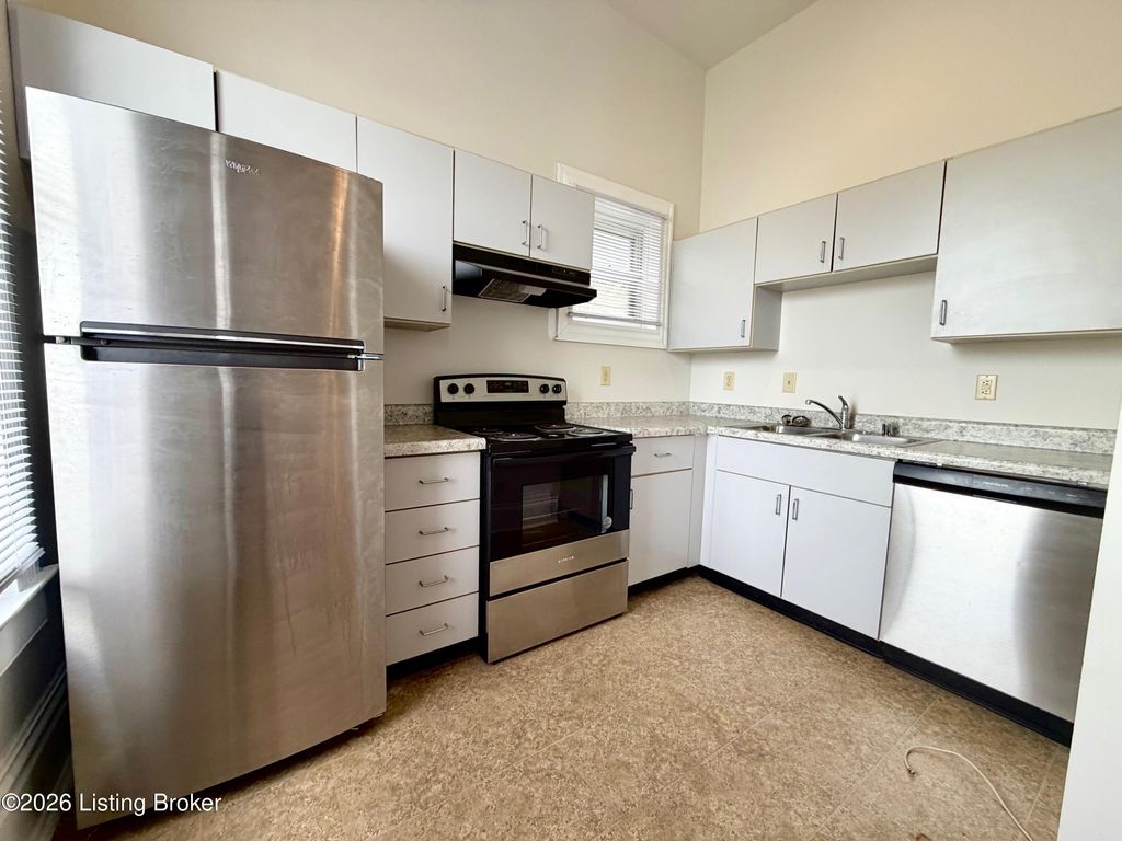 Photo of 1210 E Broadway #3, Louisville, KY 40204 (MLS # 1712267)