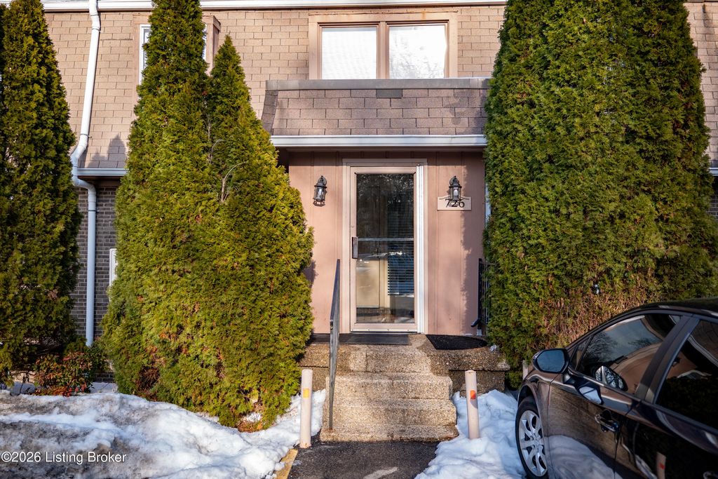 Photo of 726 Zorn Ave #5, Louisville, KY 40206 (MLS # 1709448)