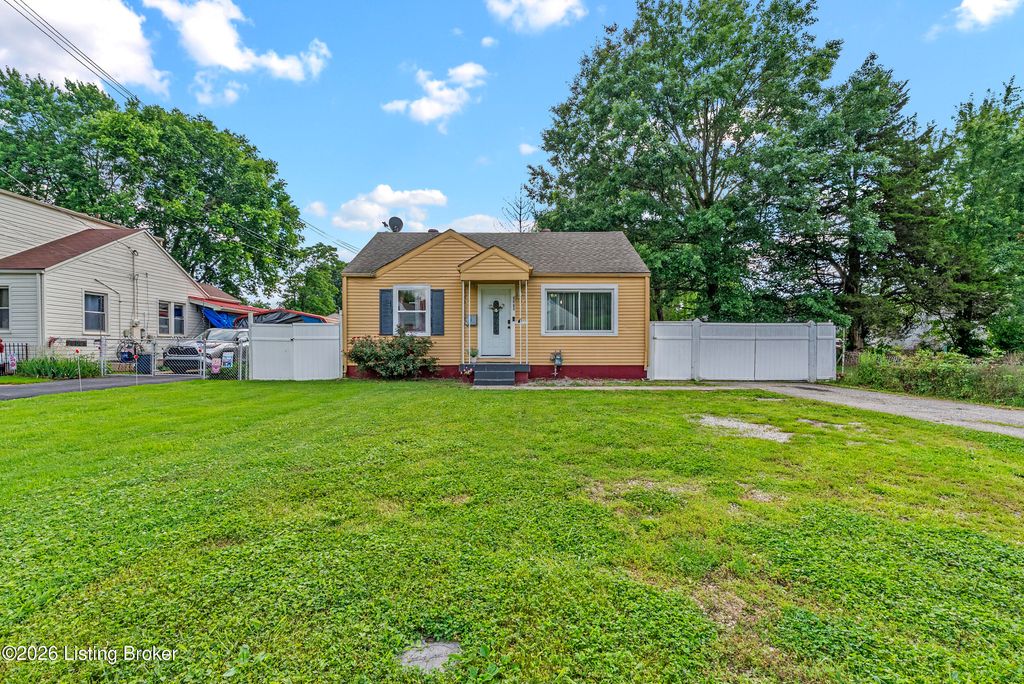 Photo of 4404 Malcolm Rd, Louisville, KY 40216 (MLS # 1718792)