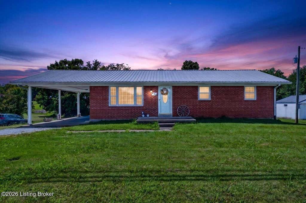 Photo of 402 Cave Mill Rd, Leitchfield, KY 42754 (MLS # 1727351)