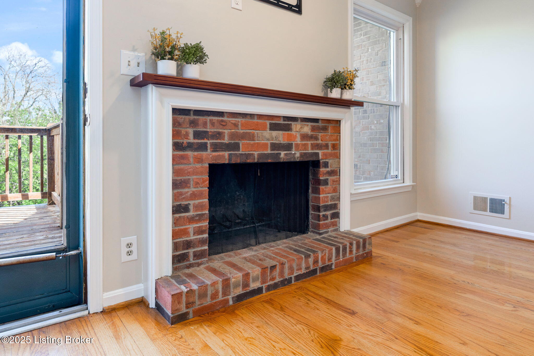946 Burning Springs Cir, Louisville, Kentucky image 17