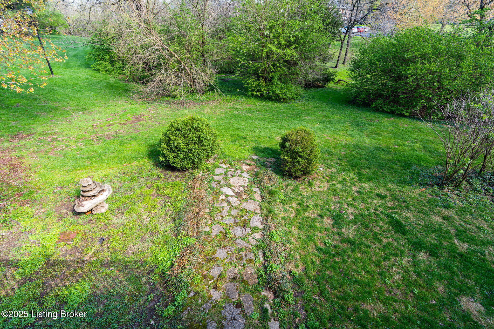 946 Burning Springs Cir, Louisville, Kentucky image 14