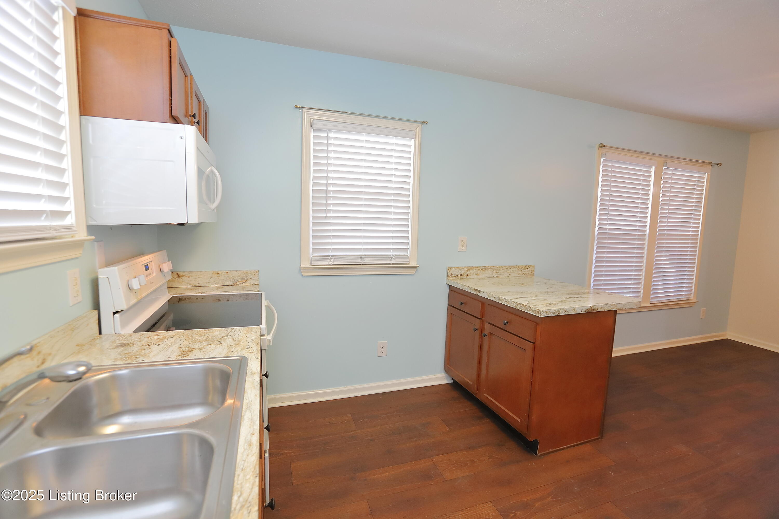2502 Concord Dr, Louisville, Kentucky image 18