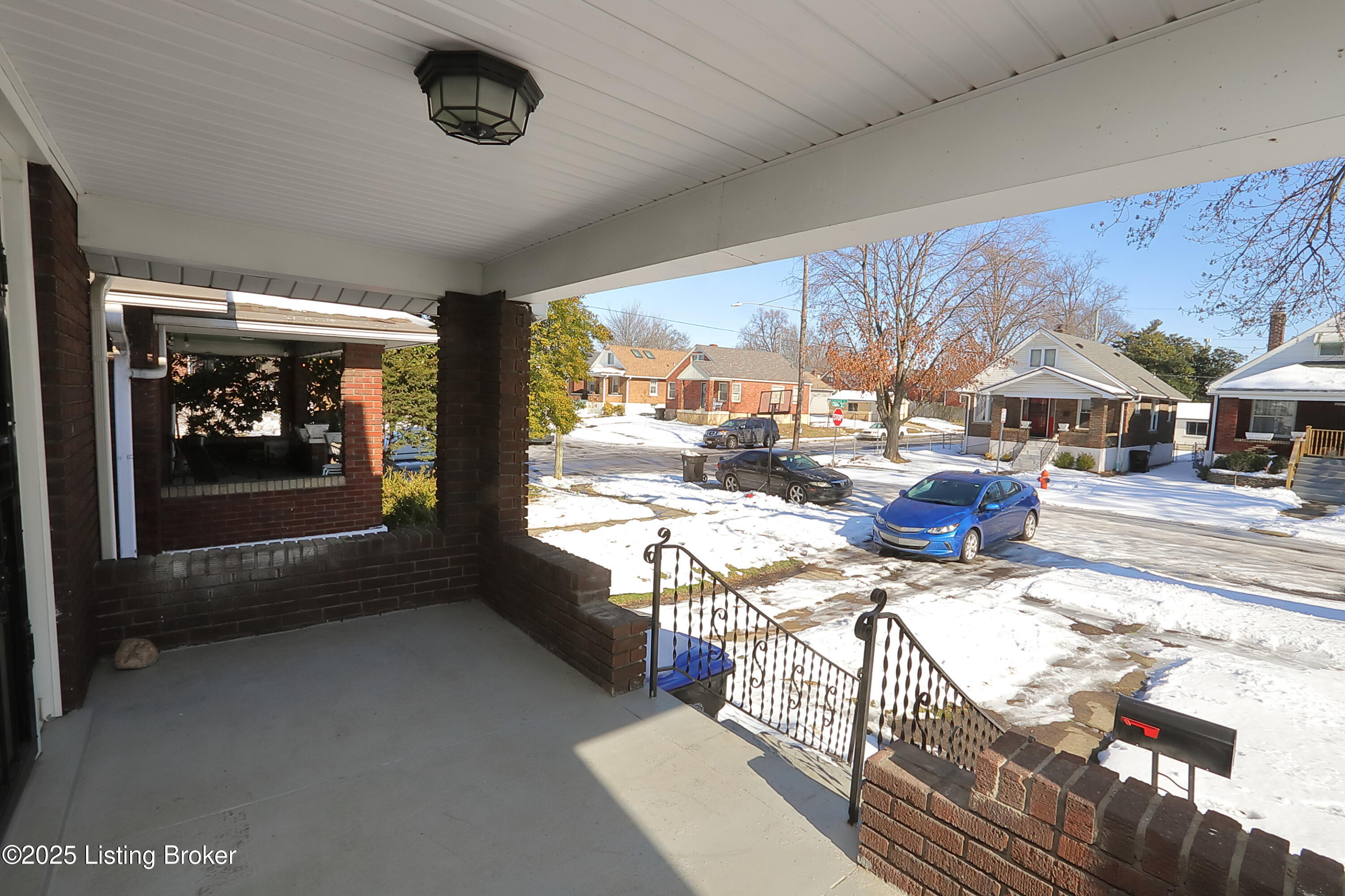 2502 Concord Dr, Louisville, Kentucky image 5