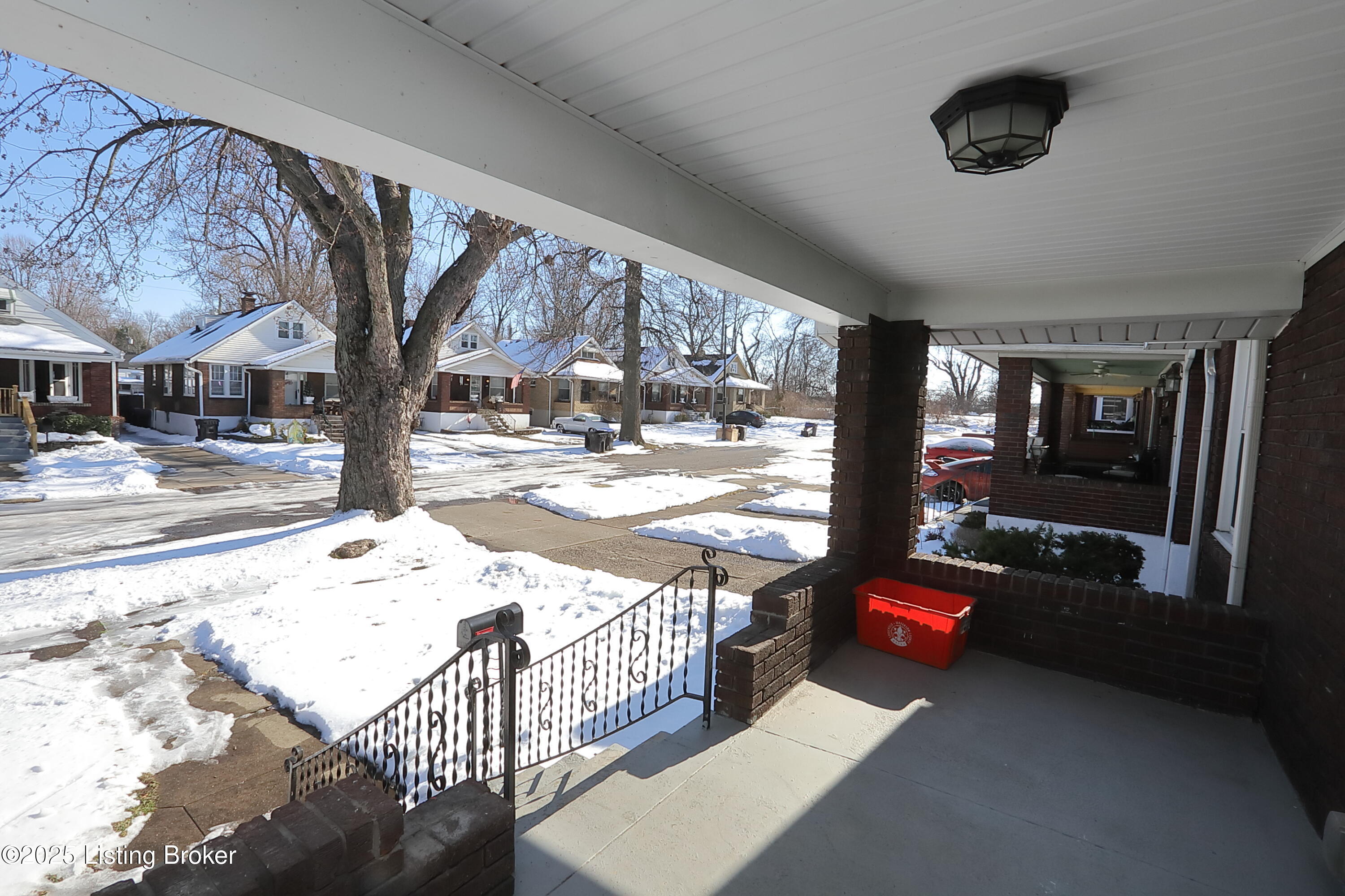 2502 Concord Dr, Louisville, Kentucky image 4