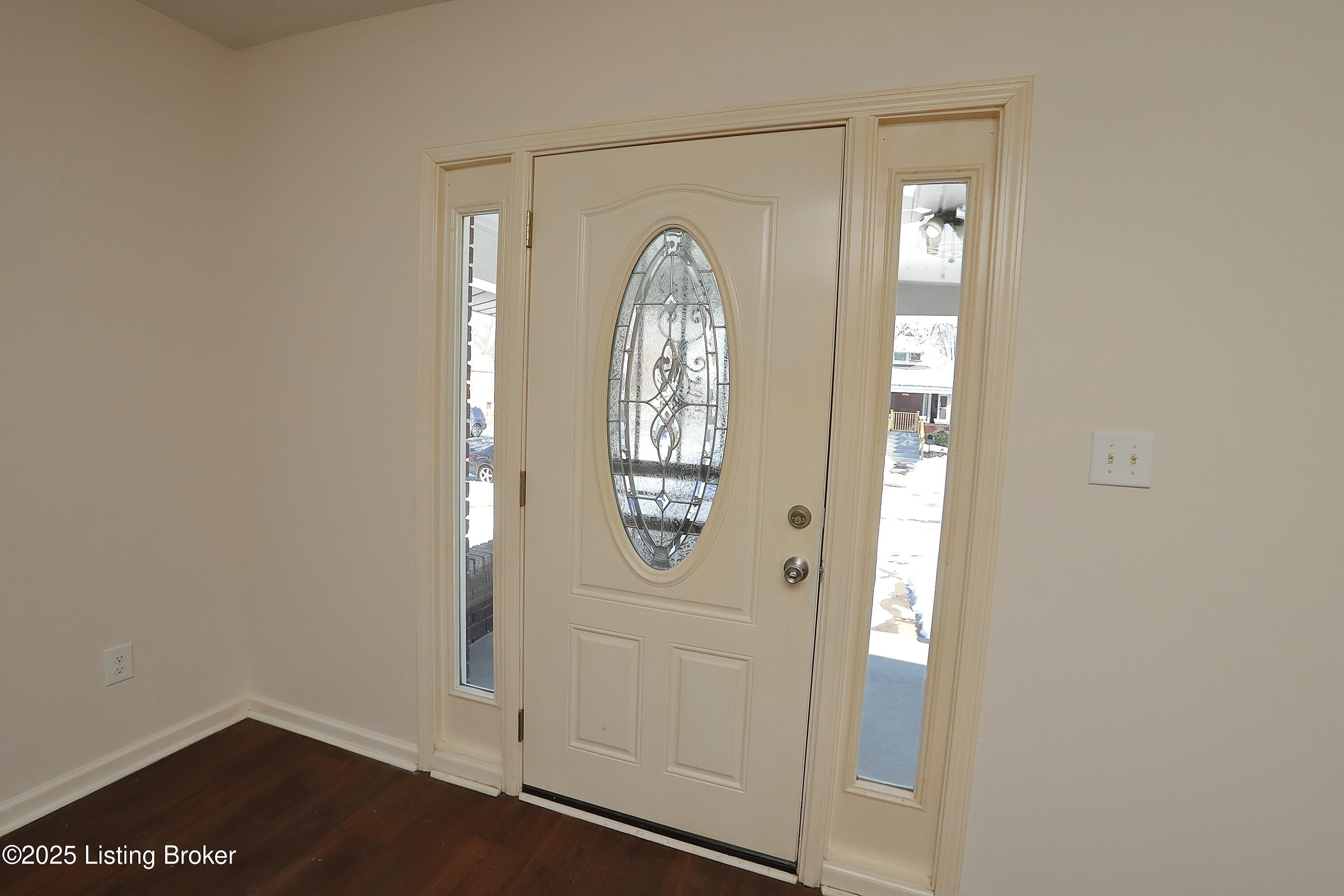 2502 Concord Dr, Louisville, Kentucky image 7