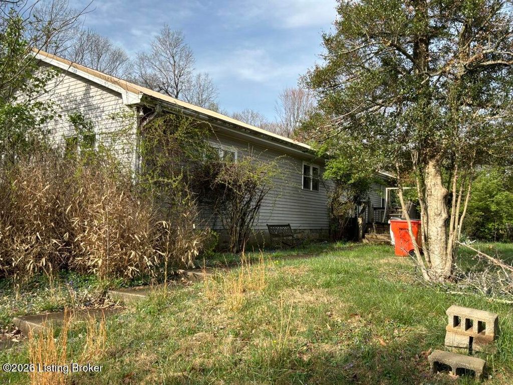 Photo of 134 Meadowview Dr, Elizabethtown, KY 42701 (MLS # 1714223)
