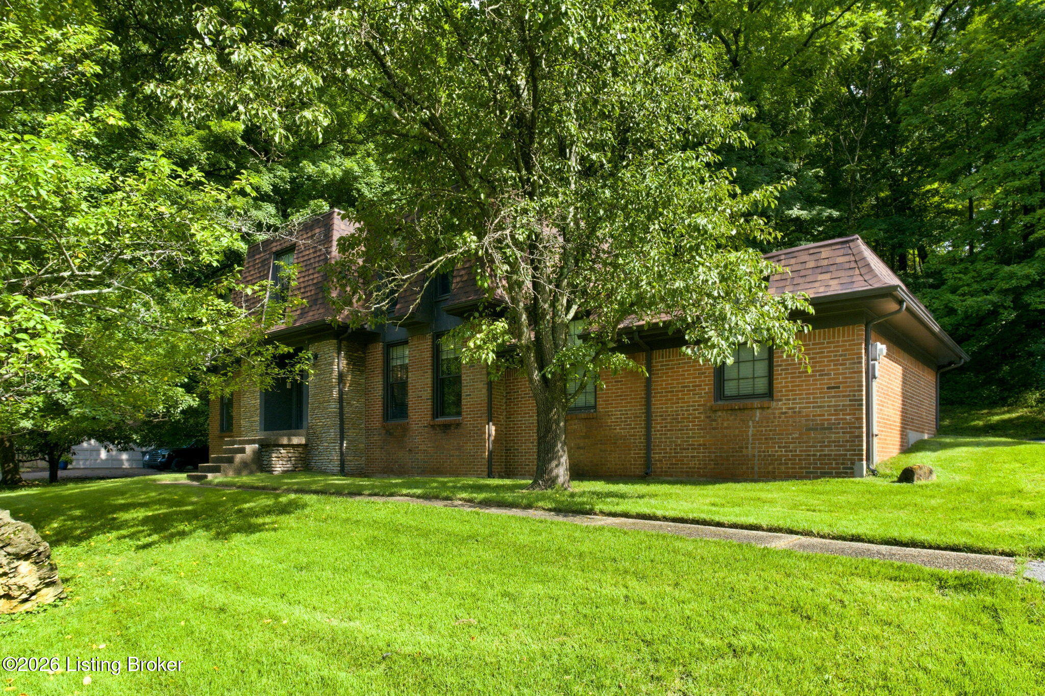 6122 Deep Creek Dr