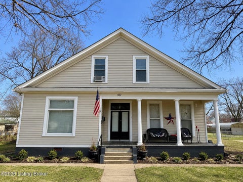 Apartment For Rent - 511 W Harrison Ave #2<br/> Clark County, Clarksville, IN 47129