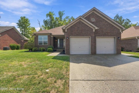 Homes For Sale - 332 Reserves Blvd<br/> Bullitt County, Shepherdsville, KY 40165