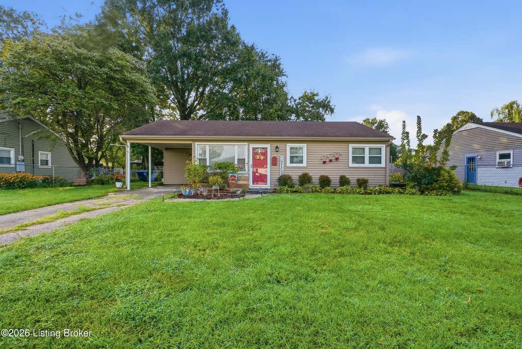 Photo of 13605 Tennis Blvd, Louisville, KY 40272 (MLS # 1726214)