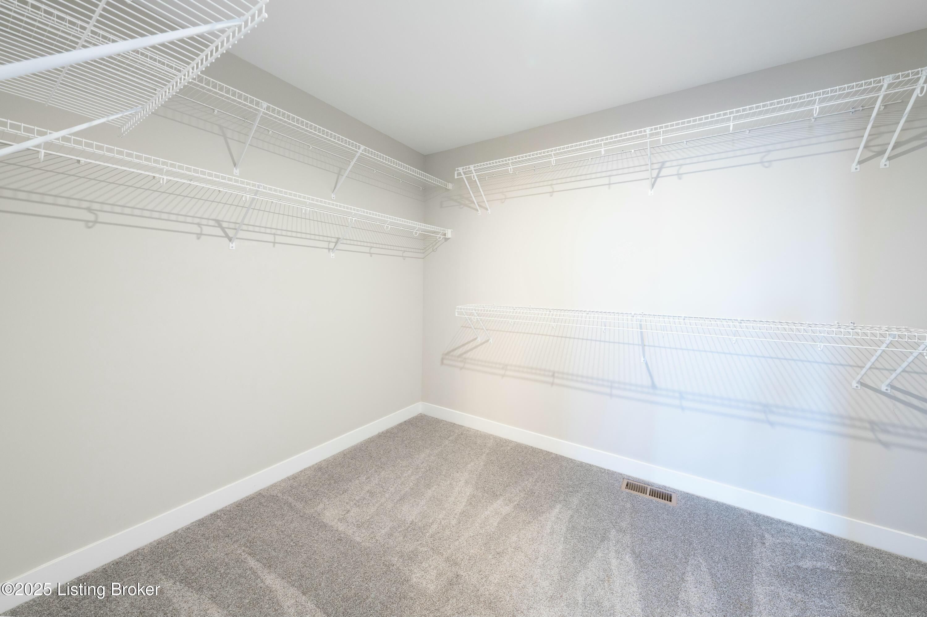3409 Grassland Ct, La Grange, Kentucky image 33
