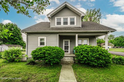Photo of 303 E 4th St, Smiths Grove, KY 42171 (MLS # 1716011)
