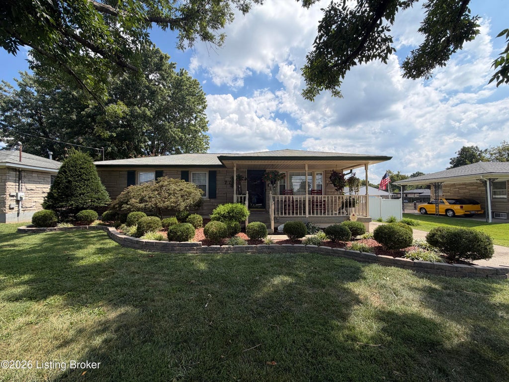 Photo of 7707 Columbine Dr, Louisville, KY 40258 (MLS # 1727697)