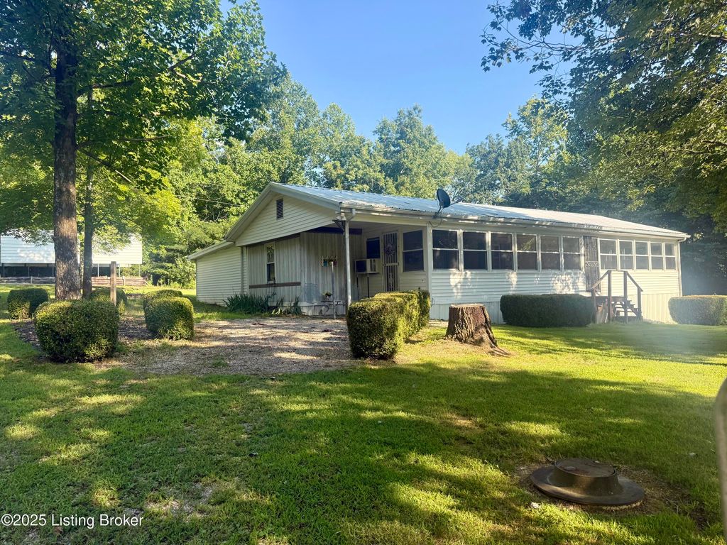 Photo of 51 Mary Ann Ln, Falls Of Rough, KY 40119 (MLS # 1711494)