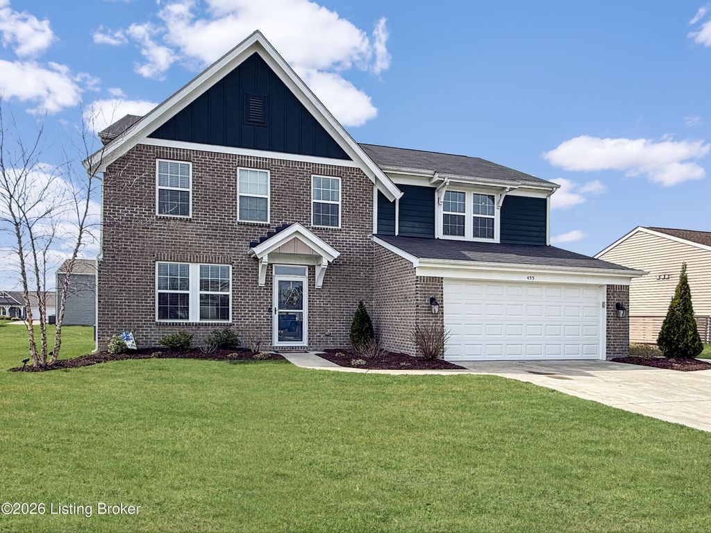 Photo of 455 Mallard Lake Blvd, Shepherdsville, KY 40165 (MLS # 1712343)