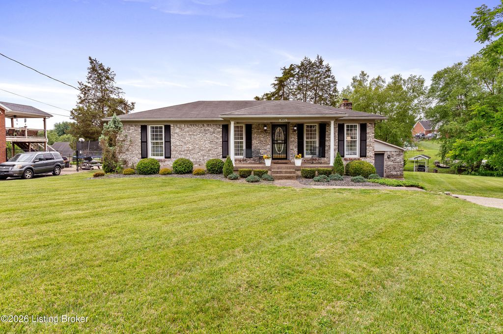Photo of 3602 Garden Ct, Shepherdsville, KY 40165 (MLS # 1716473)