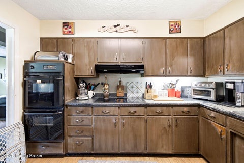 Tiny photo for 11350 Bearcamp Rd, Louisville, KY 40272 (MLS # 1730263)