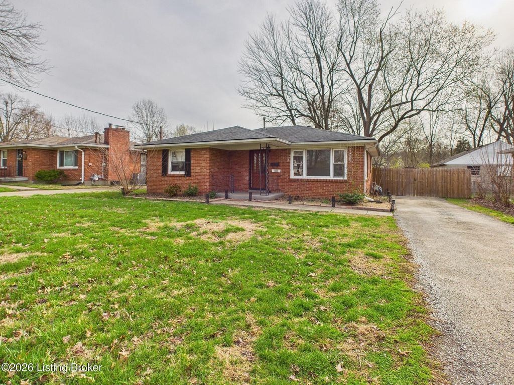 Photo of 8211 Nancy Ln, Louisville, KY 40258 (MLS # 1711675)