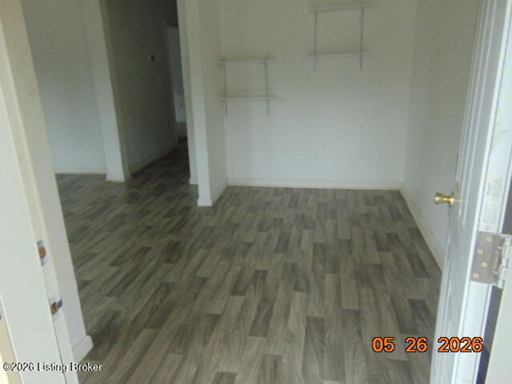 Photo of 3229 Hale Ave, Louisville, KY 40211 (MLS # 1718924)