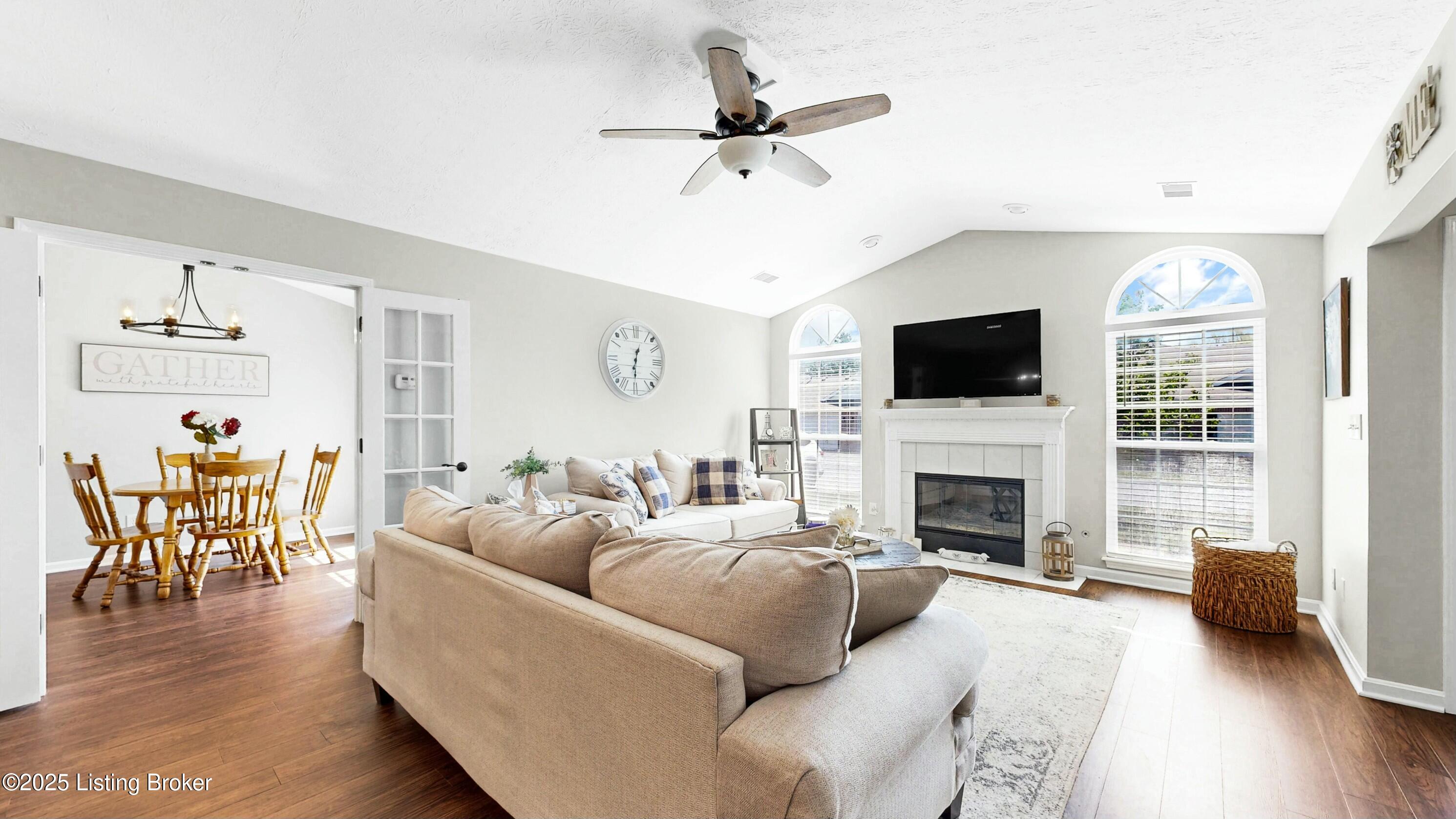 11005 Cambridge Commons Dr, Louisville, Pennsylvania image 8