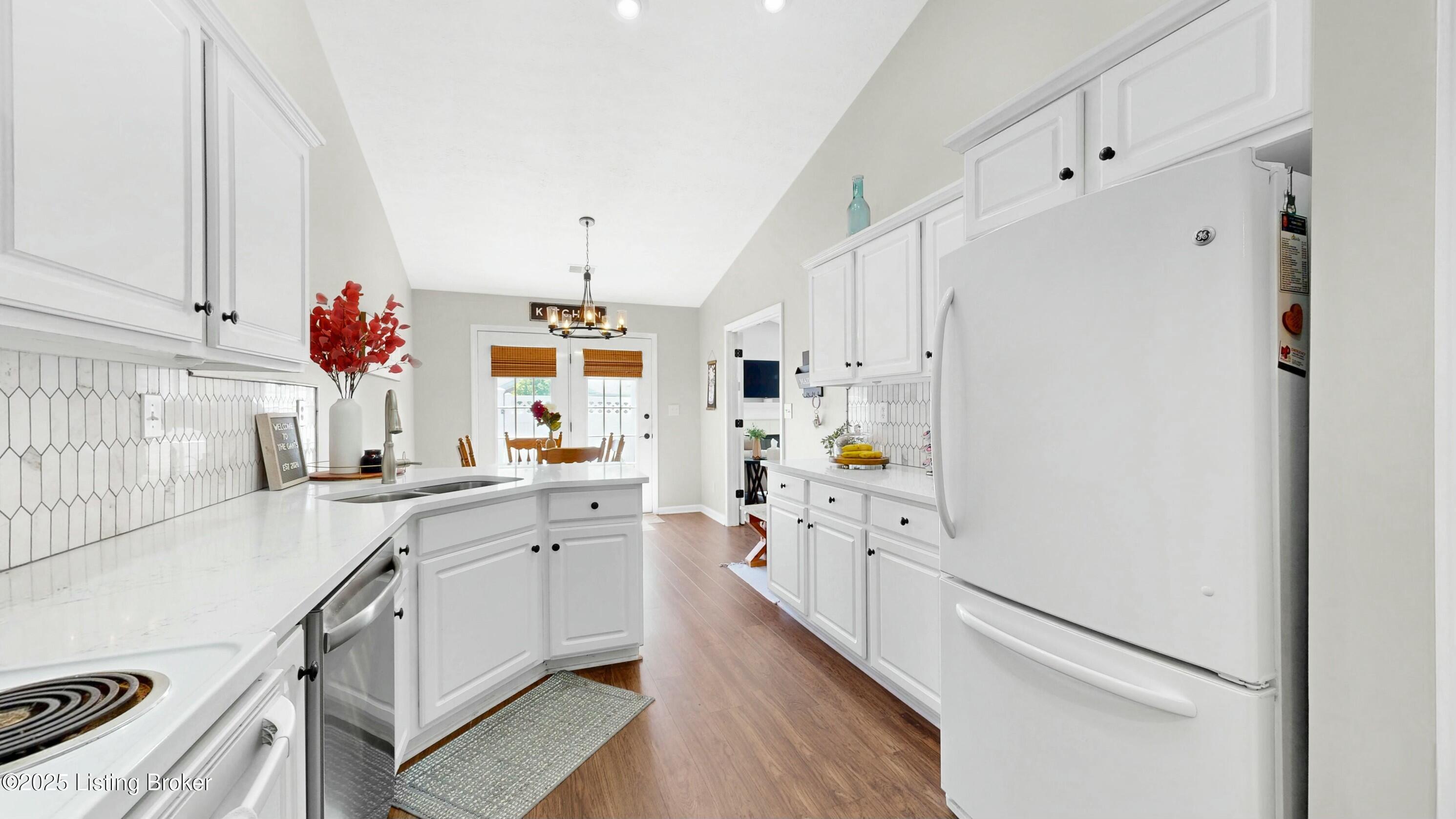 11005 Cambridge Commons Dr, Louisville, Pennsylvania image 16