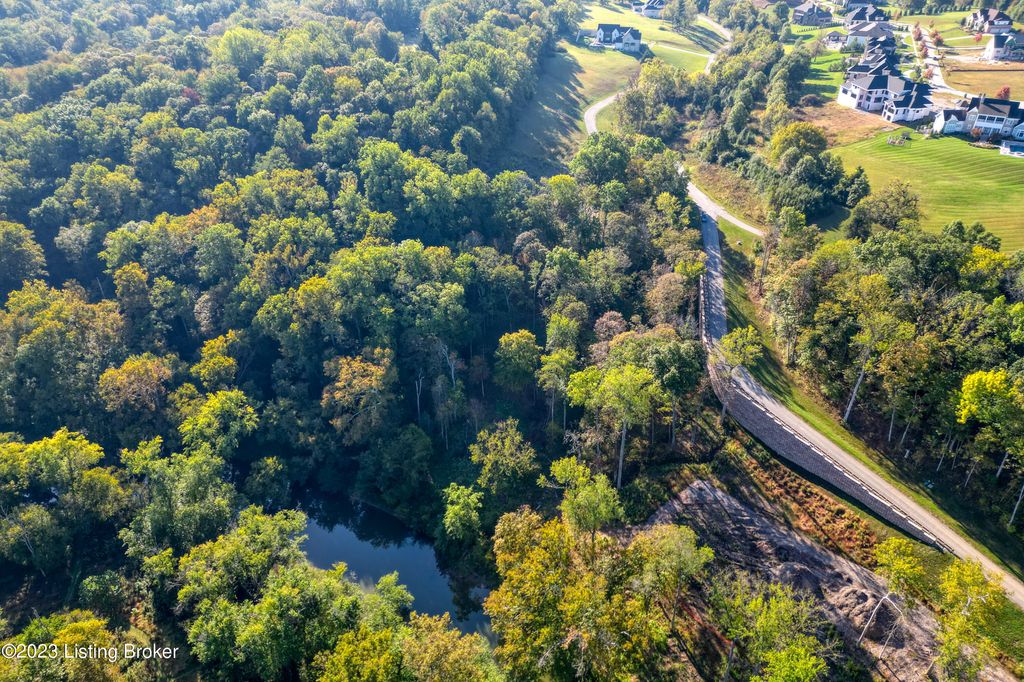 Photo of 5701 Fincastle Farm Trace, Prospect, KY 40059 (MLS # 1704533)