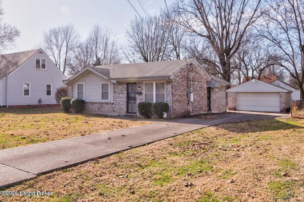 Photo of 5122 Roederer Dr, Louisville, KY 40219 (MLS # 1704917)