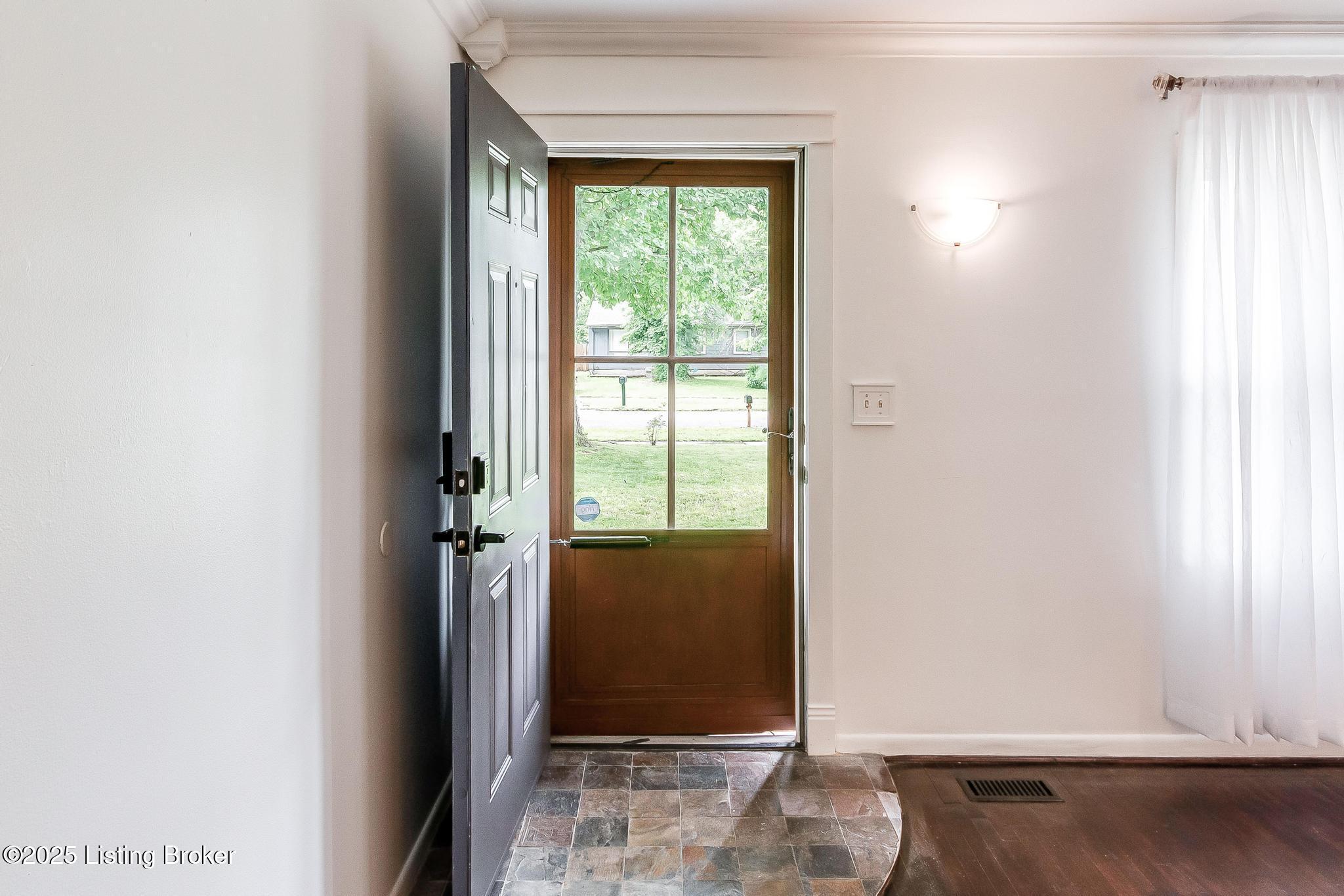 5005 Red Oak Ln, Louisville, Pennsylvania image 4