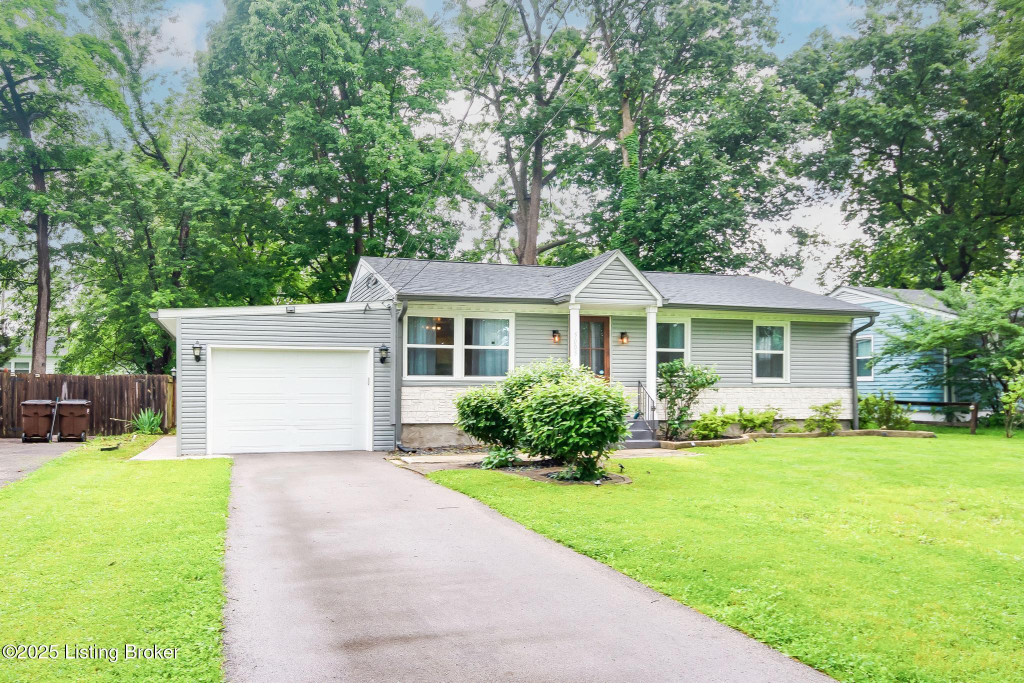 5005 Red Oak Ln, Louisville, Pennsylvania image 1