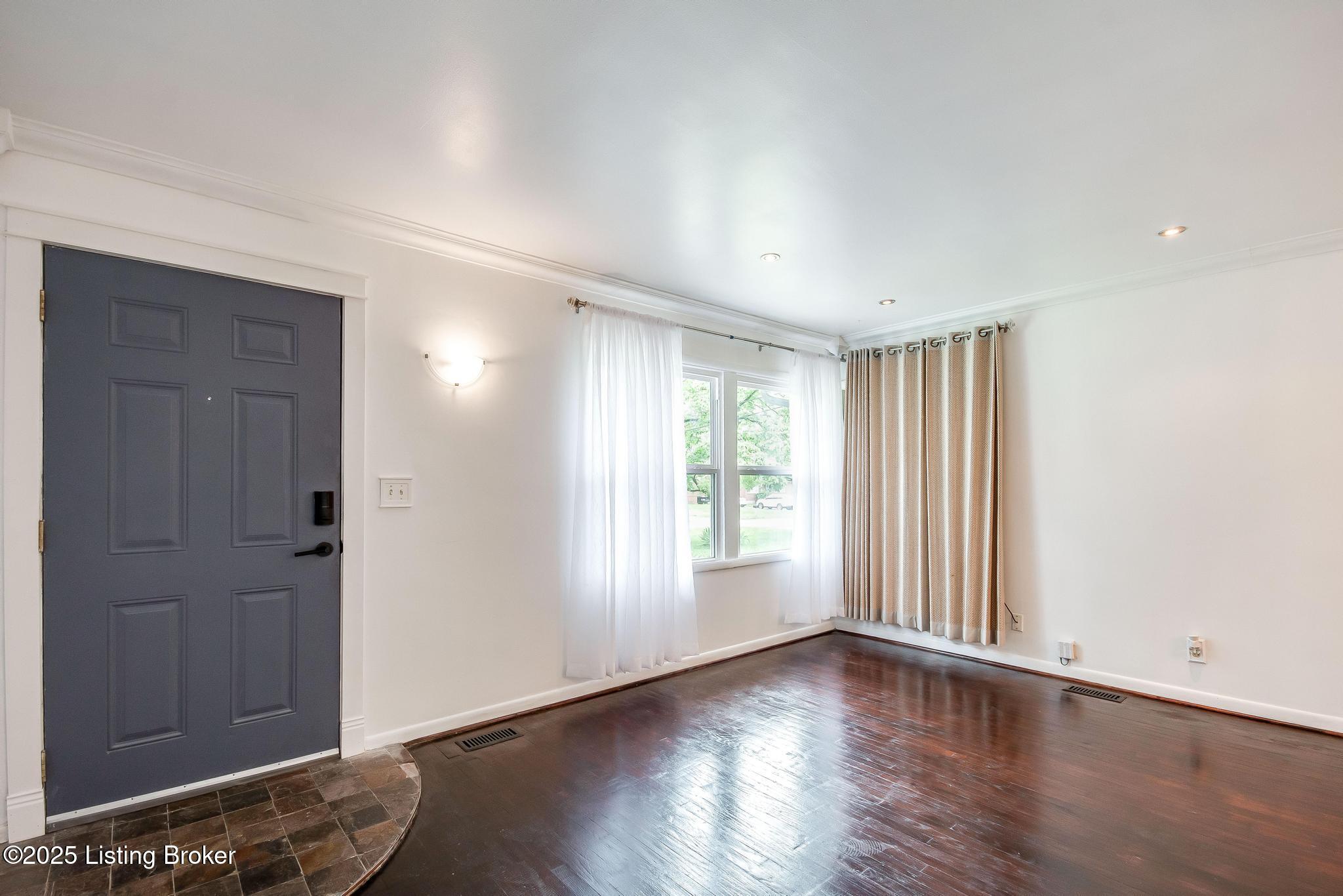 5005 Red Oak Ln, Louisville, Pennsylvania image 5