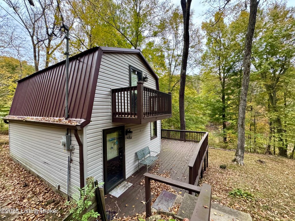 Photo of 1074 Lake Of The Woods Loop, Hardinsburg, KY 40143 (MLS # 1705128)
