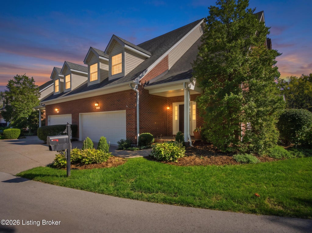 Photo of 9000 Lyndon Lakes Pl, Louisville, KY 40242 (MLS # 1731381)