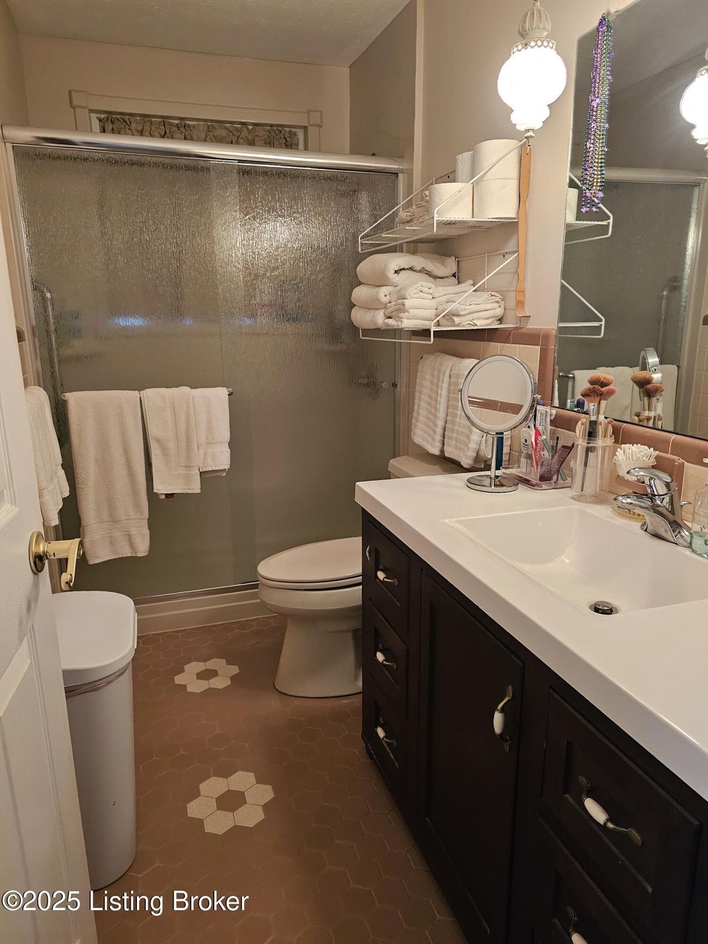 Photo of 102 Sunset Dr, La Grange, KY 40031 (MLS # 1694276)