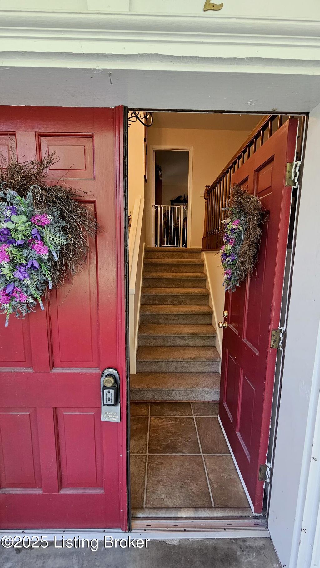 Photo of 102 Sunset Dr, La Grange, KY 40031 (MLS # 1694276)