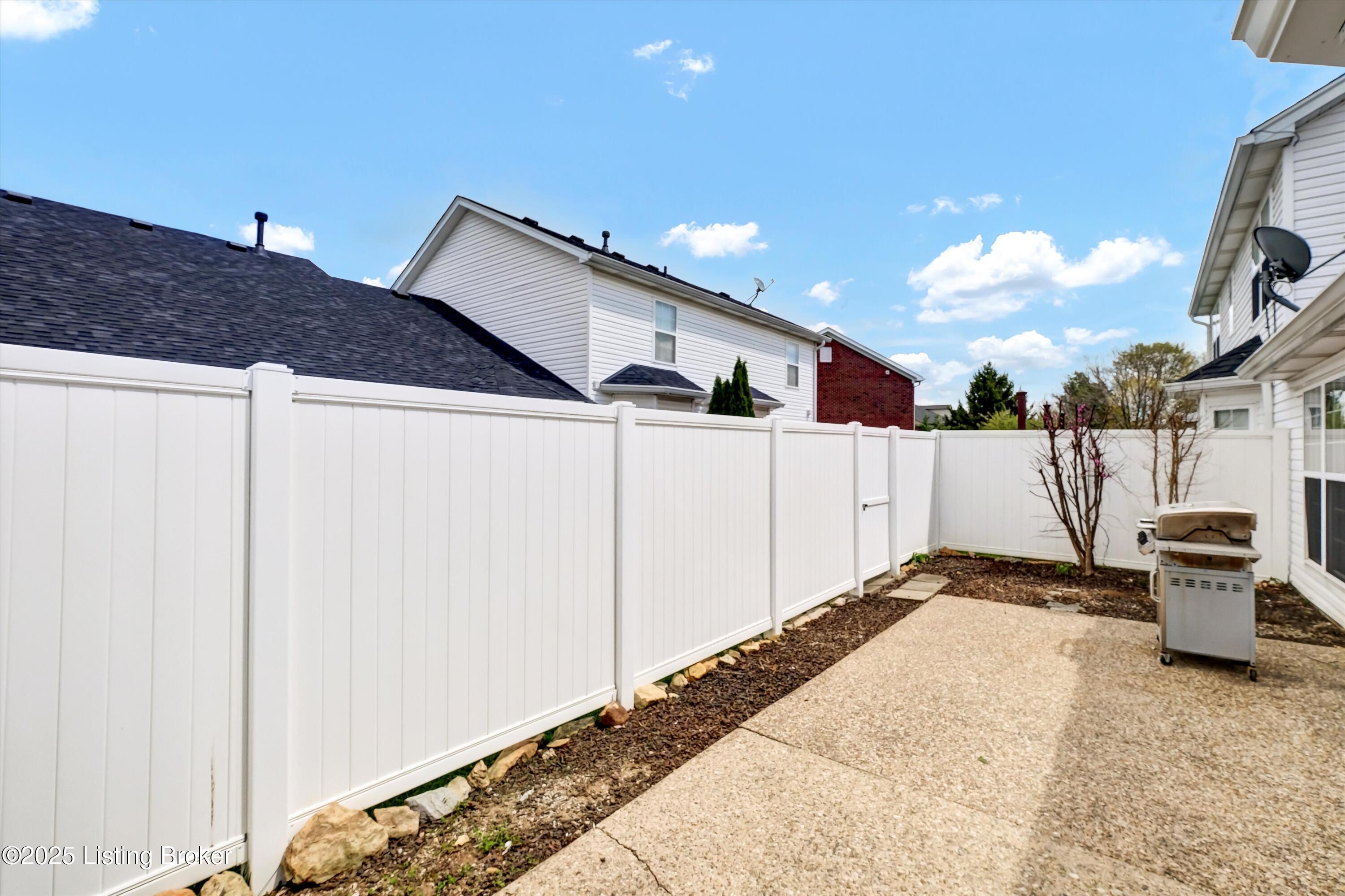 14520 Landis Villa Dr, Louisville, Pennsylvania image 32