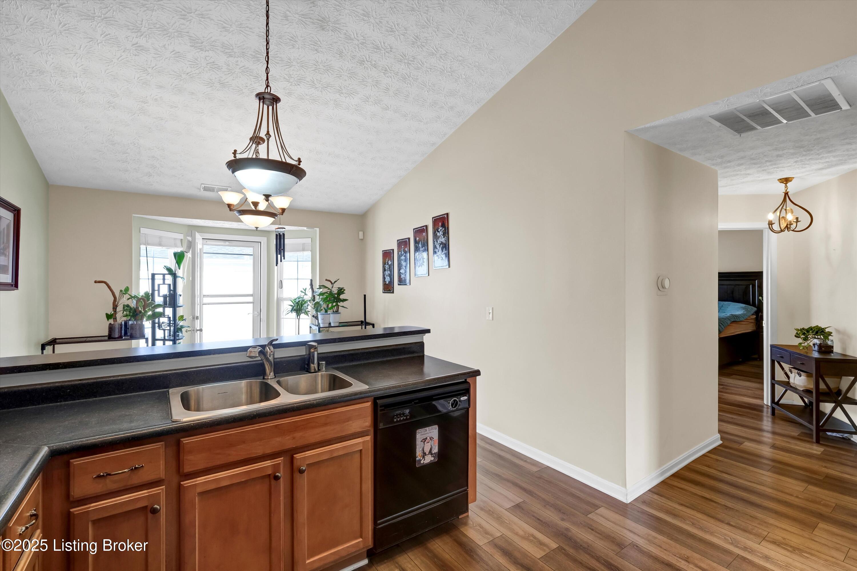 14520 Landis Villa Dr, Louisville, Pennsylvania image 14