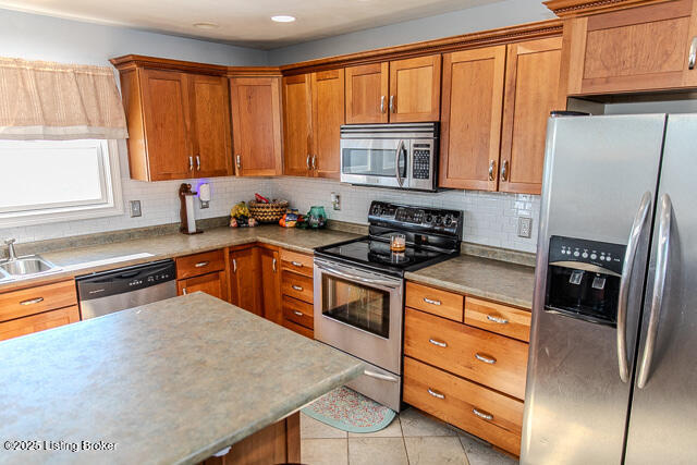 4054 E Pleasant Ridge Rd, Madison, Pennsylvania image 9
