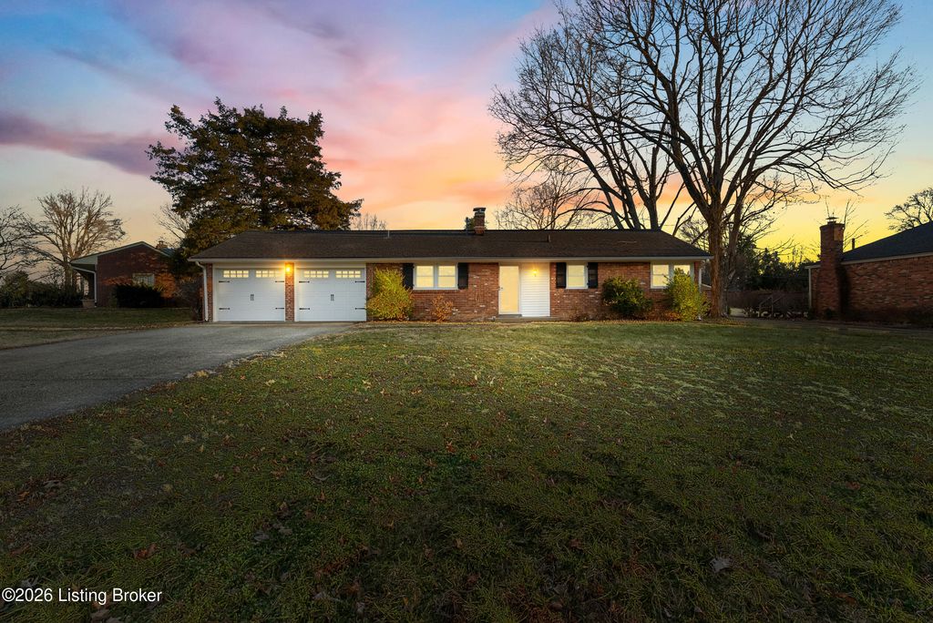 Photo of 30 Narwood Dr, Louisville, KY 40299 (MLS # 1707521)