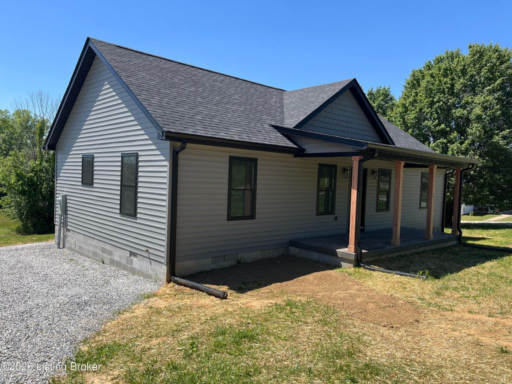 Photo of 205 Olive Ave, Bonnieville, KY 42713 (MLS # 1717701)