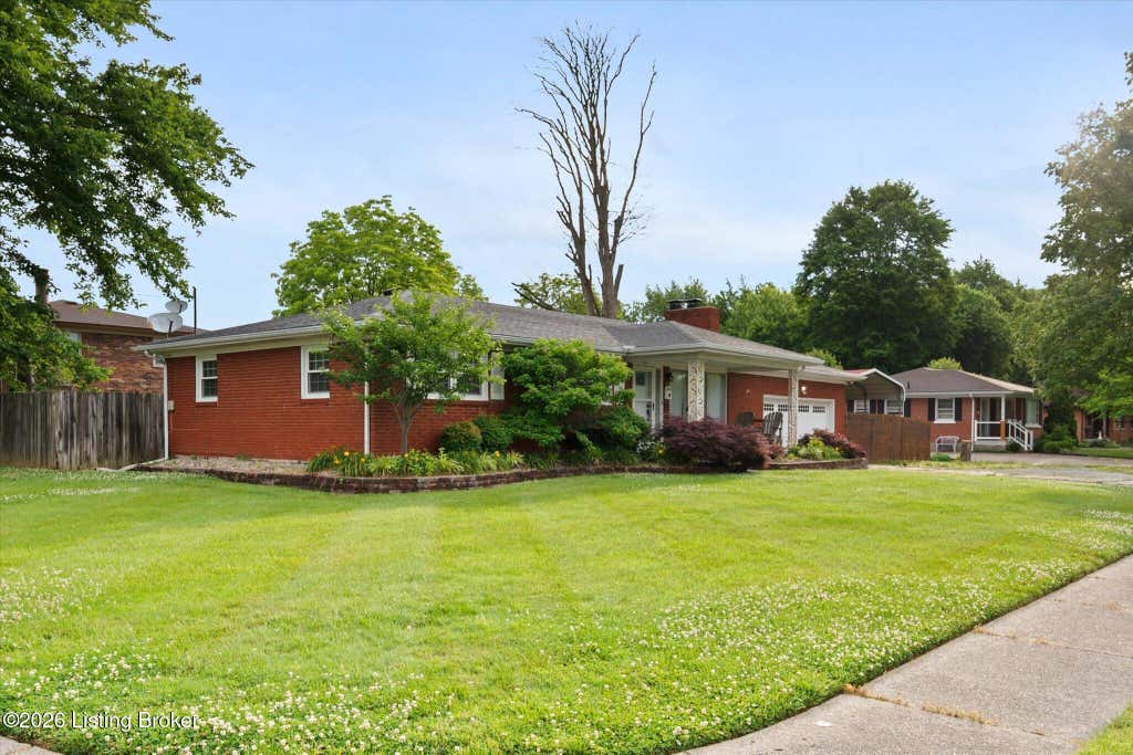 Photo of 5711 Omega St, Louisville, KY 40258 (MLS # 1720142)