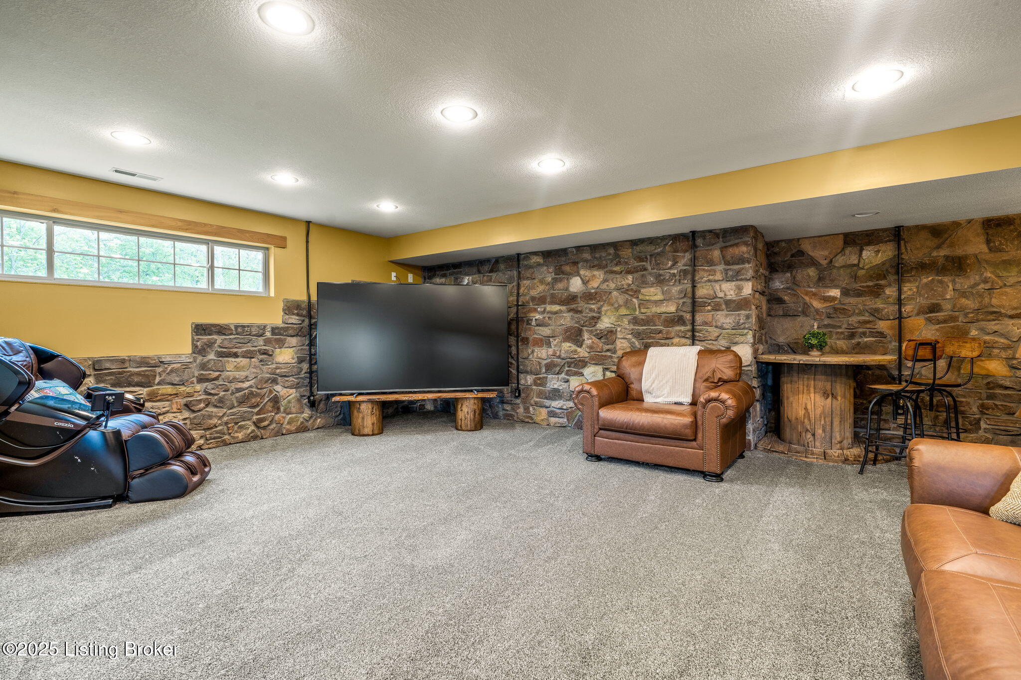 302 S Zoar Church Rd, Madison, Pennsylvania image 17
